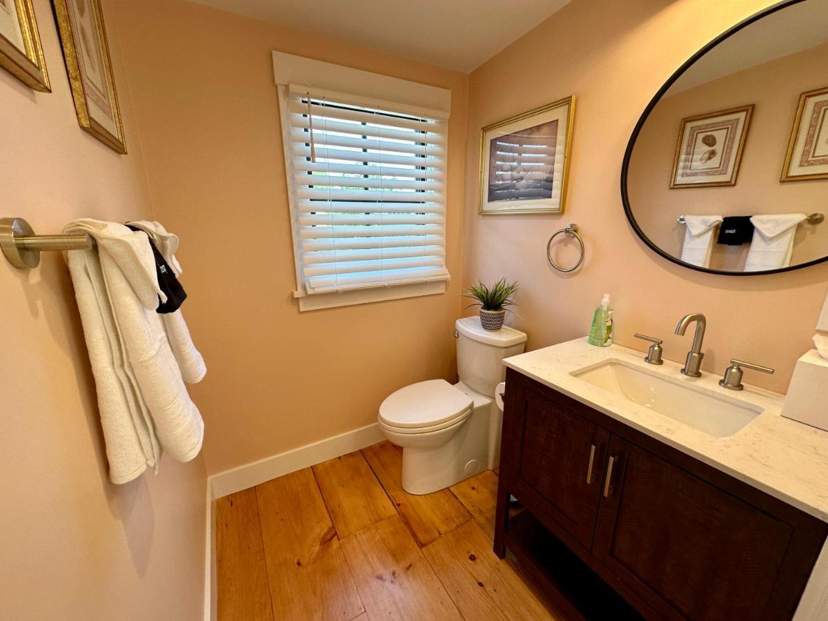 뉴포트 Prime Location! Renovated House! 6 Bed4 Bath 빌라 외부 사진