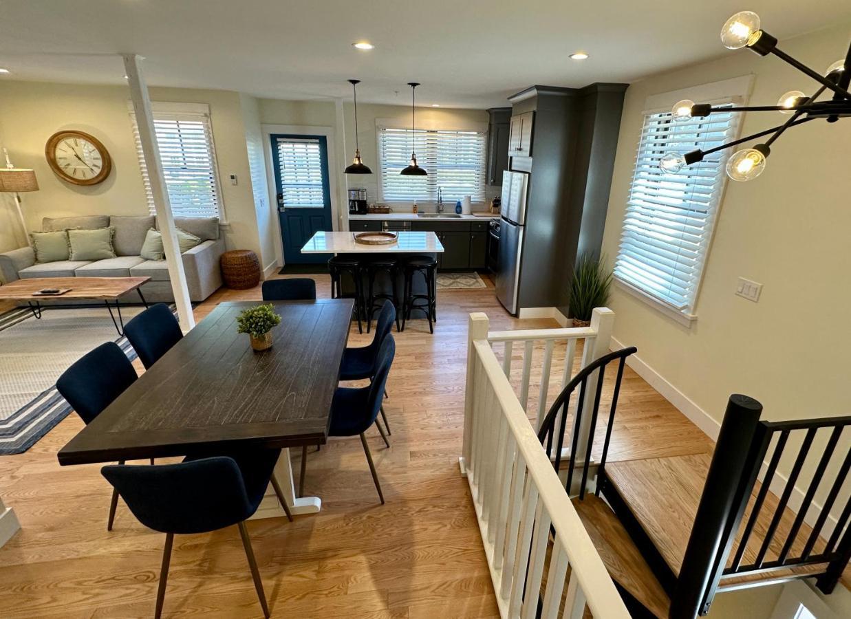 뉴포트 Prime Location! Renovated House! 6 Bed4 Bath 빌라 외부 사진