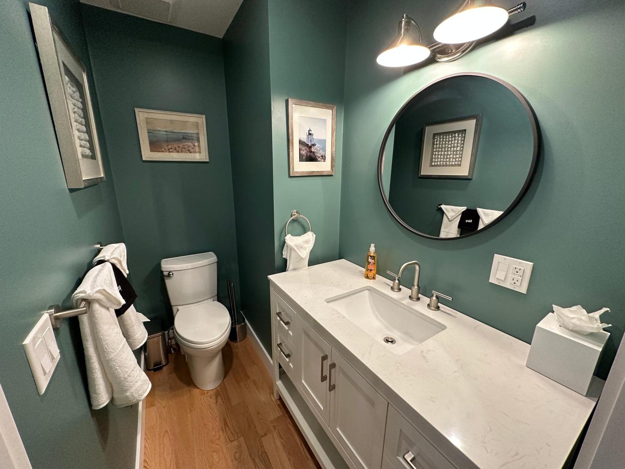 뉴포트 Prime Location! Renovated House! 6 Bed4 Bath 빌라 외부 사진